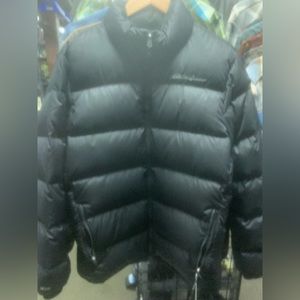Eddie Bauer puffer jacket M